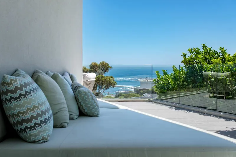 Castle Peak in Camps bay – photo 50