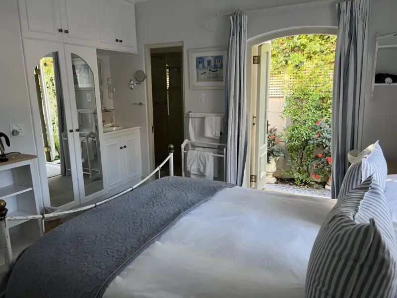 Constantia Valley Villa in Silverhurst – photo 99