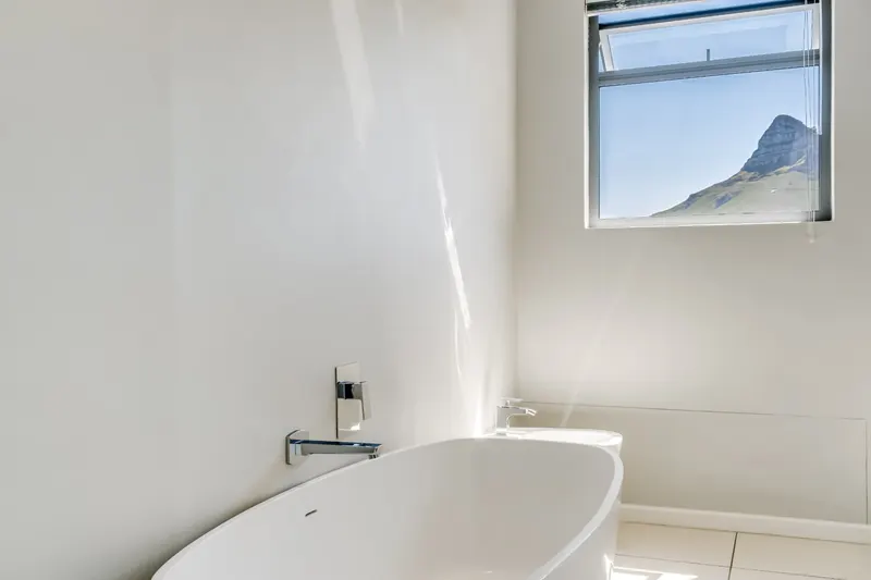 Khalanga Penthouse in Camps Bay – photo 32