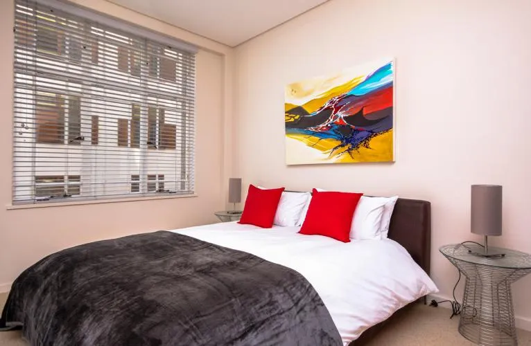 property_cd6bd78f-e6f9-46c2-82a8-3bf7053127c8_11