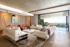 Arkham Villa in Fresnaye – photo 17 thumbnail
