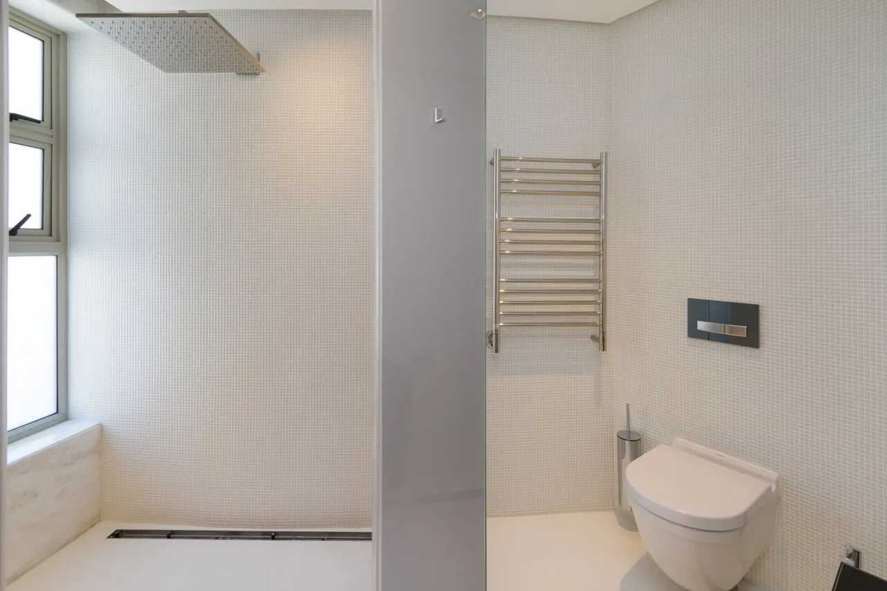 property_cdbfda03-c5b7-4d3d-a43e-3302dc15e9c1_18