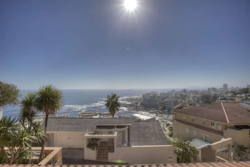 Ravine Views in Bantry Bay – photo 1