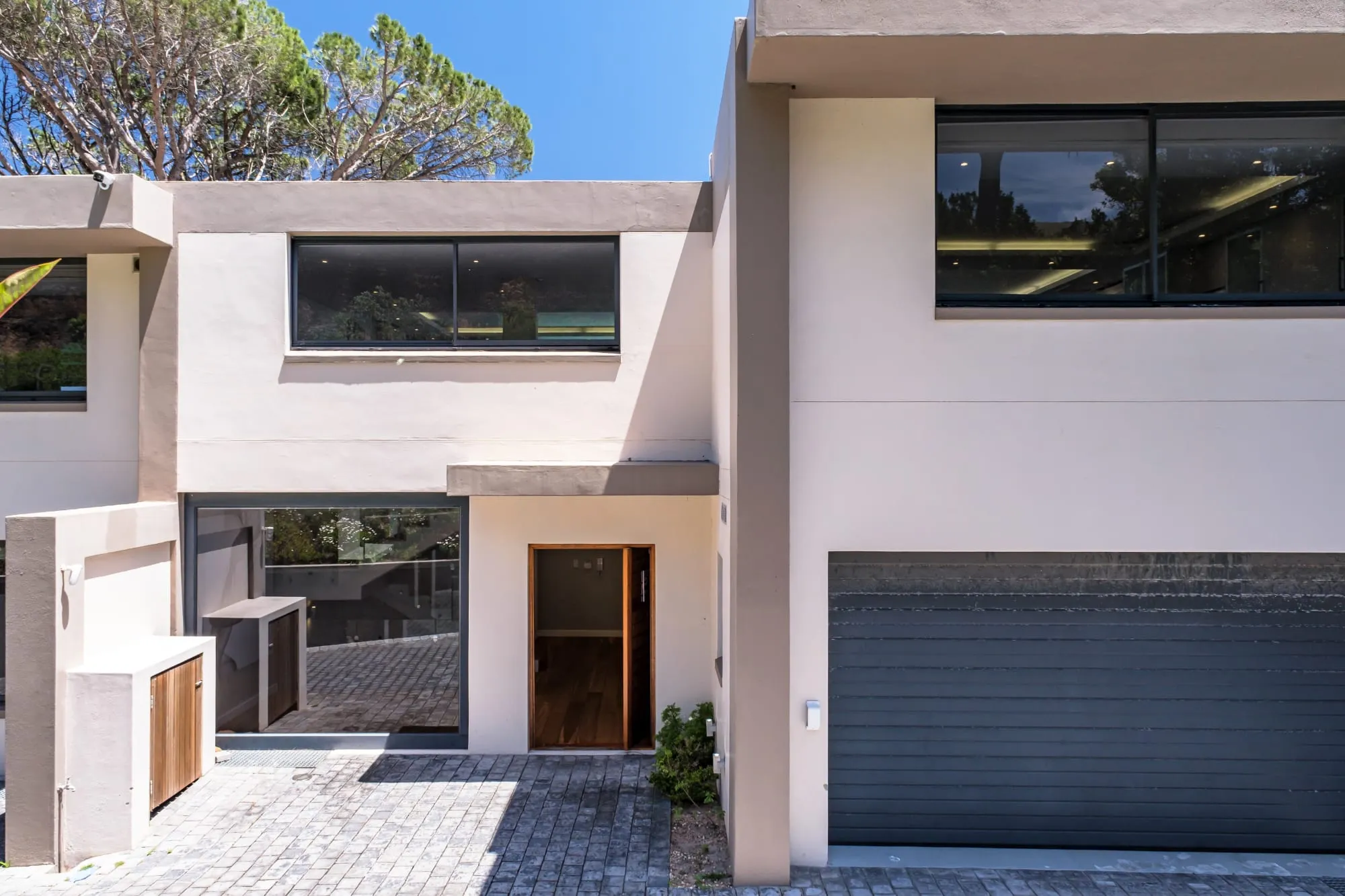 property_ce26a795-e197-427f-ab86-f134fe81404c_55
