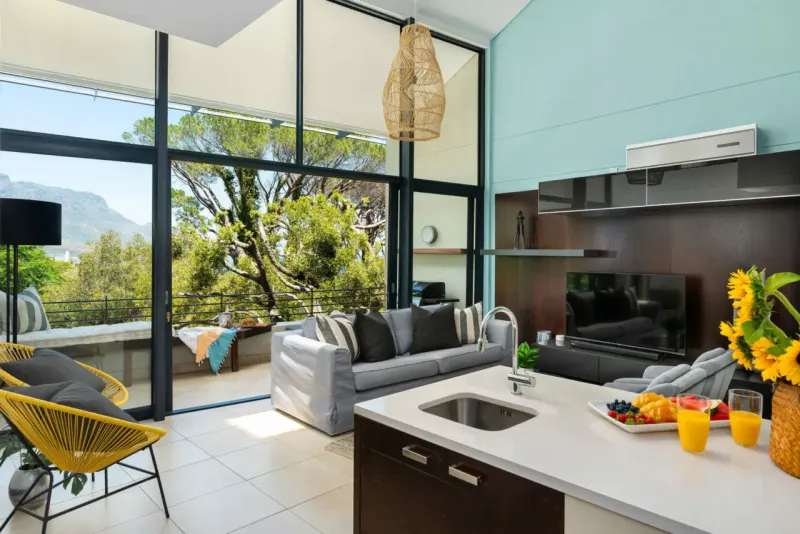 A22 The Glen in Camps Bay – photo 23