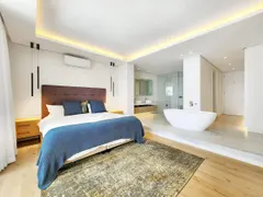 Ocean Villa in Bantry Bay – photo 18 thumbnail