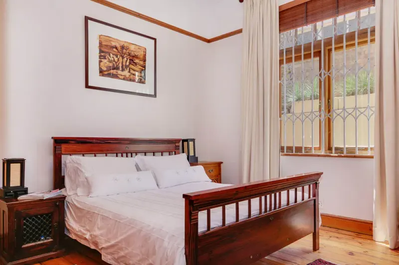 Holiday House Queens in Sea Point – photo 2
