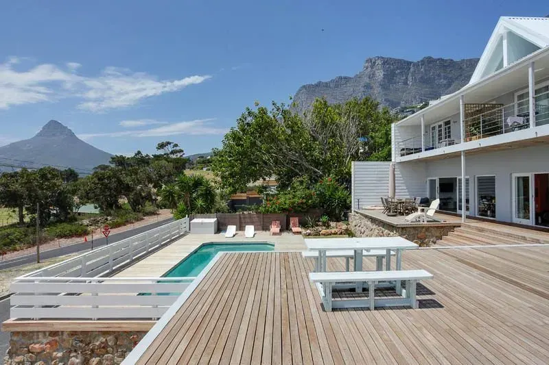 Fulham House in Camps Bay – photo 6