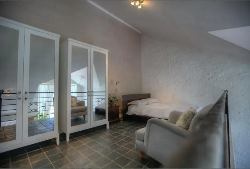 Hiddingh Village Apartment in Oranjezicht – photo 6