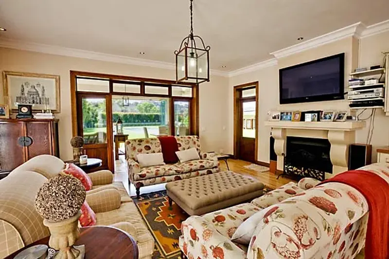 Brommersvlei Villa in Constantia Heights – photo 6