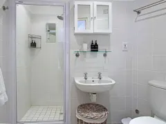Clifton 4th Beach Bungalow in Clifton – photo 20 thumbnail