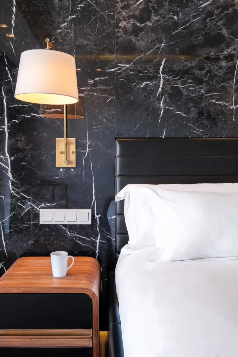 Dunmore Luxe in Clifton – photo 17