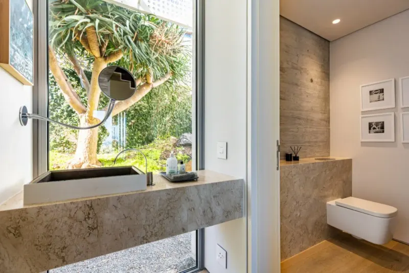 262 Ocean View Drive in Bantry Bay – photo 10