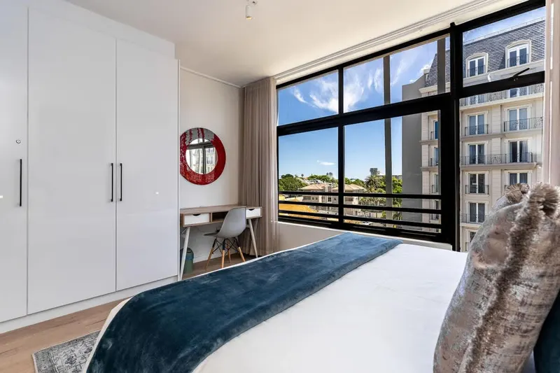 Urban Palette Apartment in Green Point – photo 22