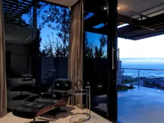 Clifton Iconic Villa in Camps Bay – photo 16 thumbnail