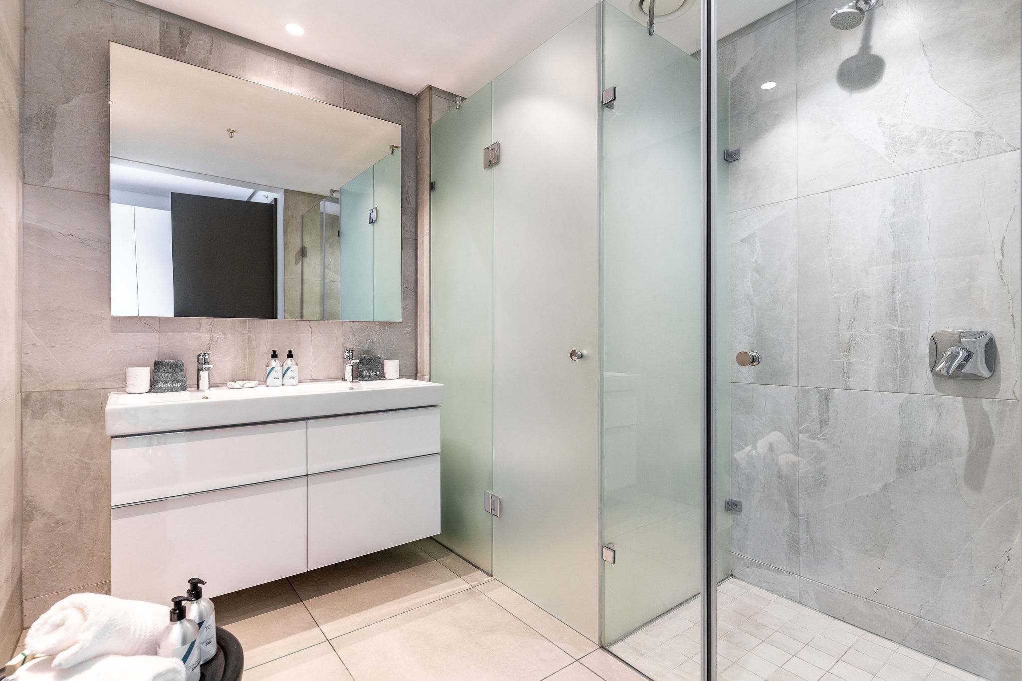 property_d1282bd0-05b8-4ff8-86b9-9b2958ab2925_16