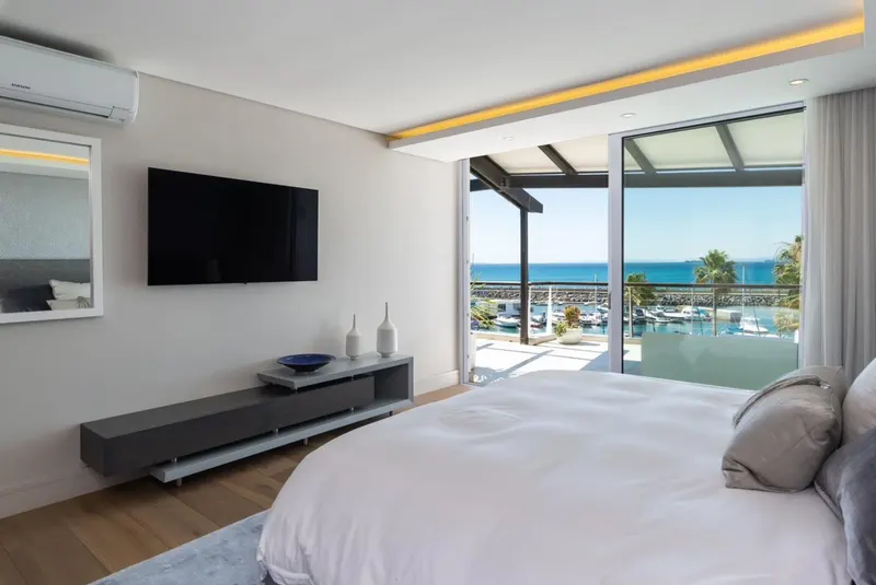 Marinaclub Penthouse in V&A Waterfront – photo 11