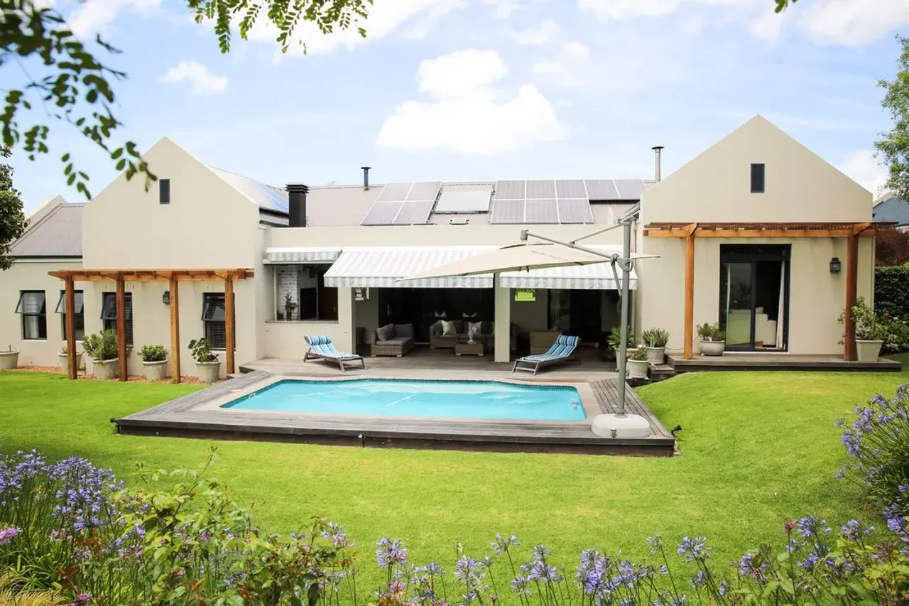 Constantia Nadia Villa in Constantia
