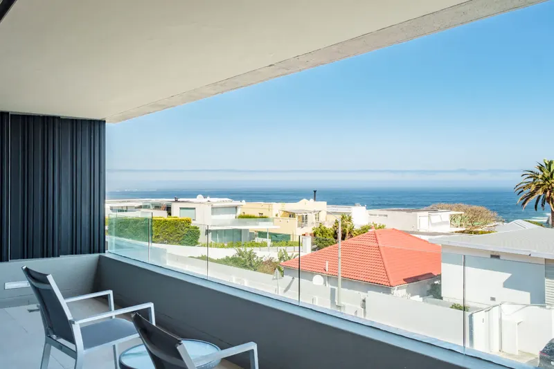 Blue Ocean Penthouse in Camps Bay – photo 30