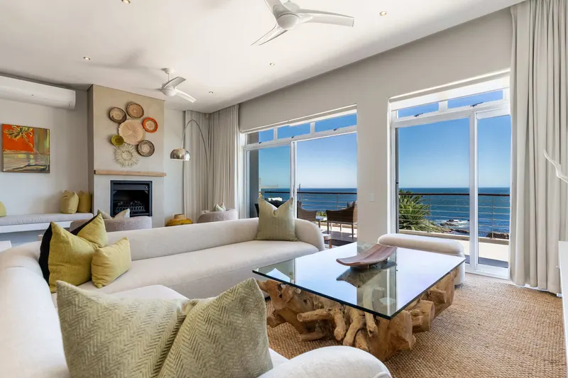 Bakoven Sunsets Luxury Apartment in Camps Bay – photo 38