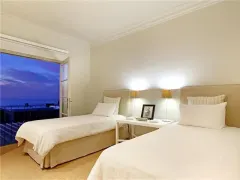 Dunkeld Villa in Camps Bay – photo 15 thumbnail