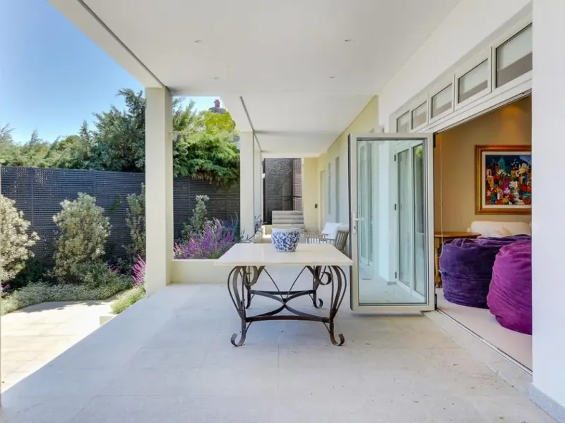 Villa Shanklin in Camps Bay – photo 33