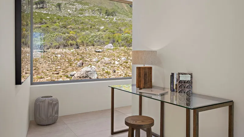 Mountain Vista Penthouse in Camps Bay – photo 18