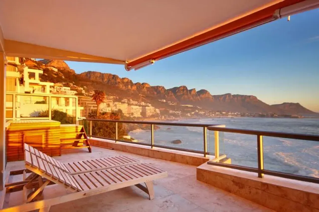 Ocean View Clifton in Clifton