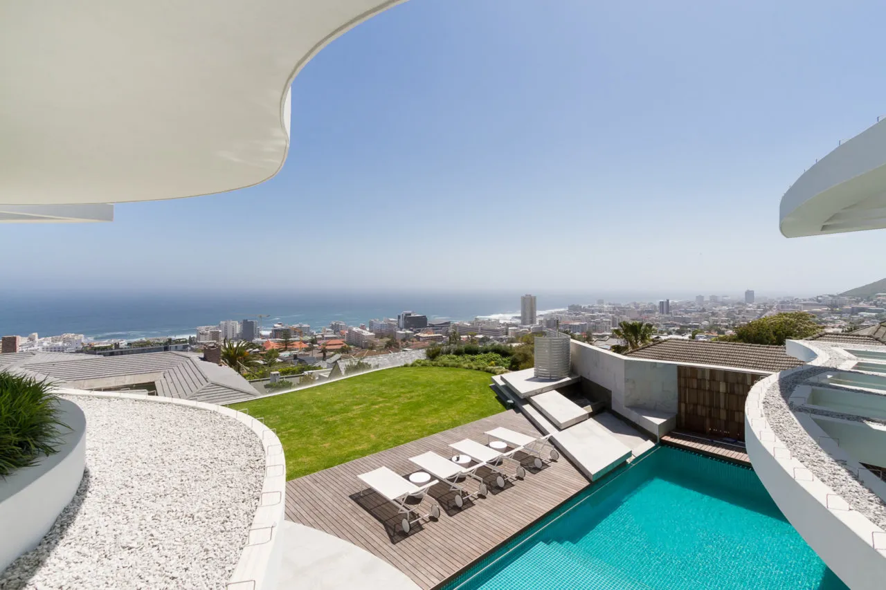 property_d2b85ddf-e04b-4ad2-9f03-f5185ffe690f_16