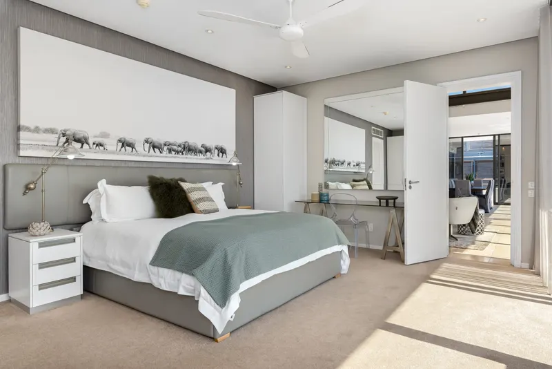 Parergon 403 Penthouse in V&A Waterfront – photo 5