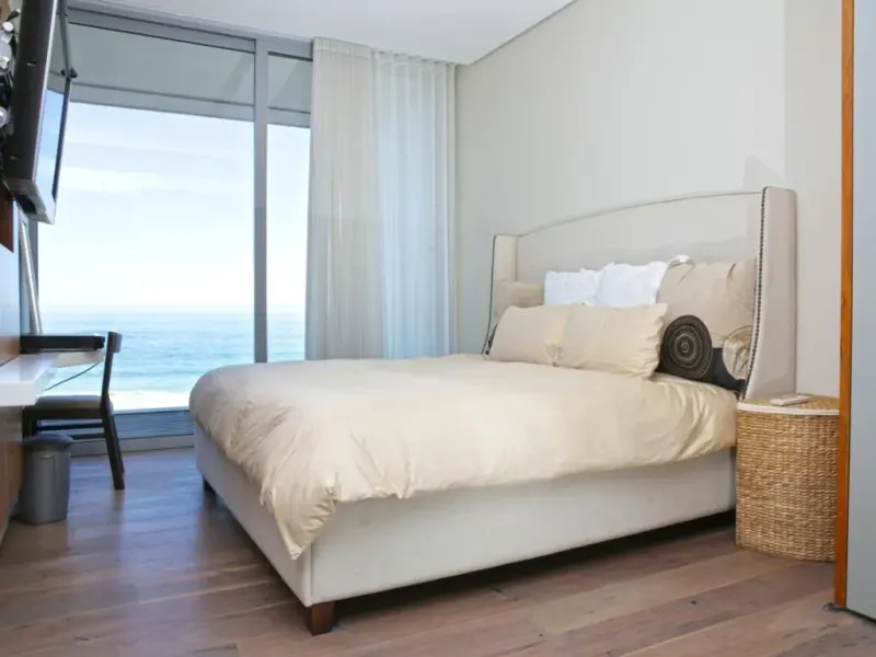 Camps Bay Beach in Camps Bay – photo 11