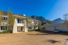 Hillwood Villa in Bishopscourt – photo 42 thumbnail