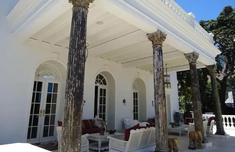 Enigma Mansion in Camps Bay – photo 15