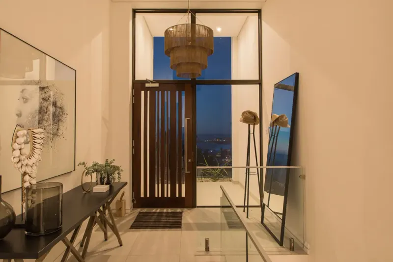24 Geneva - 12 Bedroom Villa in Camps Bay – photo 84
