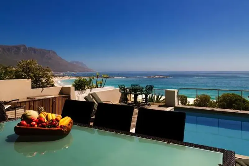 Beach Villa in Camps Bay – photo 3