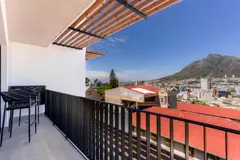 Table Mountain Majesty in Bo-Kaap – photo 4 thumbnail