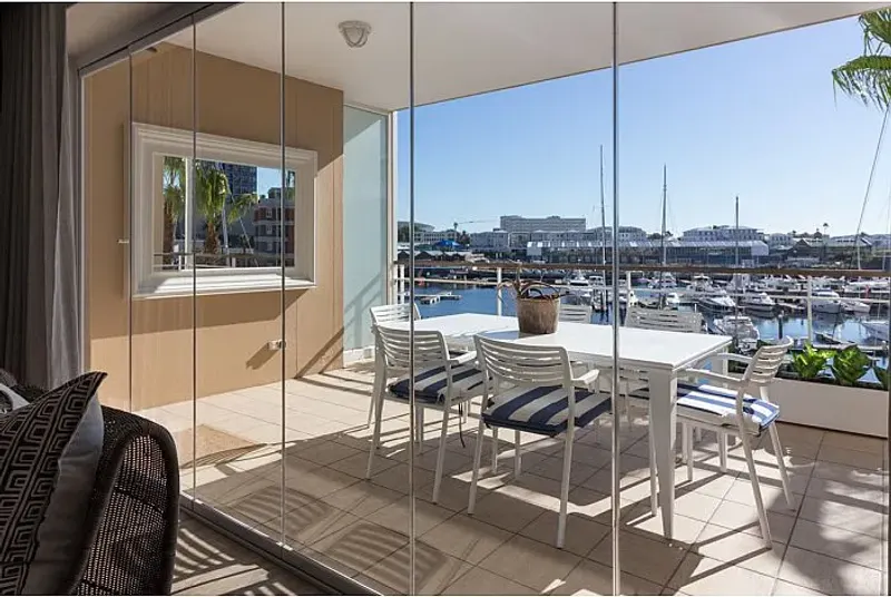 Paregon 205 in V&A Waterfront – photo 12