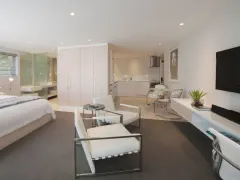 South Beach Apartments - Terrace Pool Suite in Camps Bay – photo 18 thumbnail