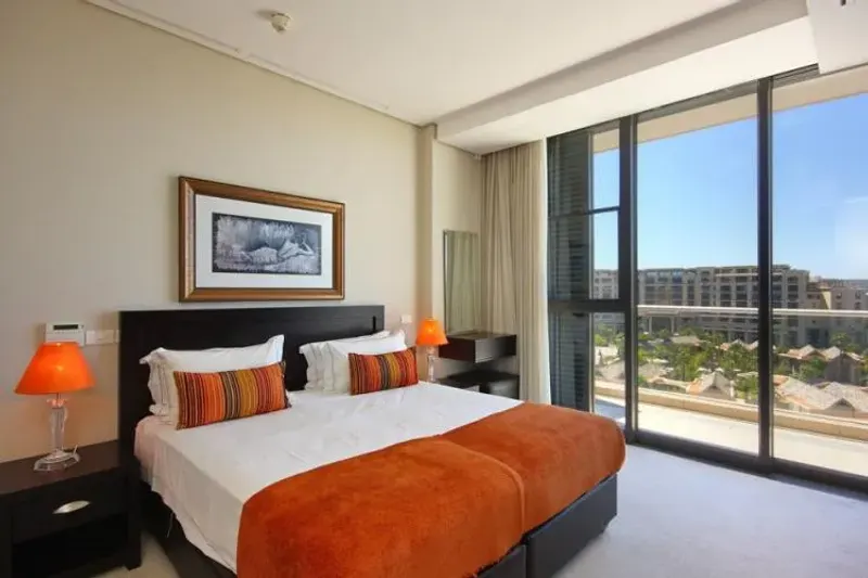 Juliette 6th Floor Apartment in V&A Waterfront – photo 13