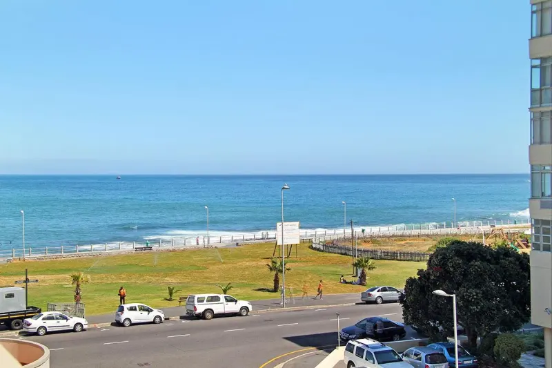Mouille Point Bass Note