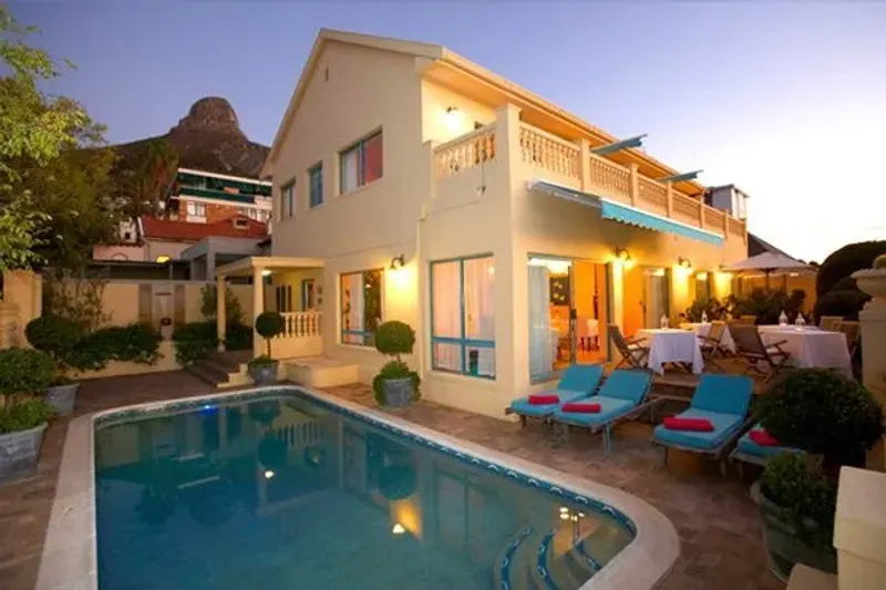 Rochester Villa in Bantry Bay – photo 11