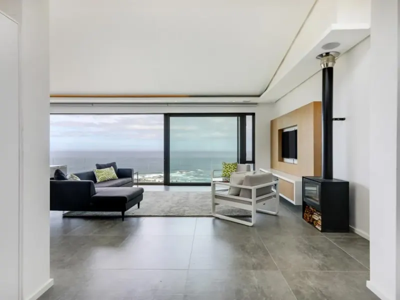 Skyline Views in Camps Bay – photo 10