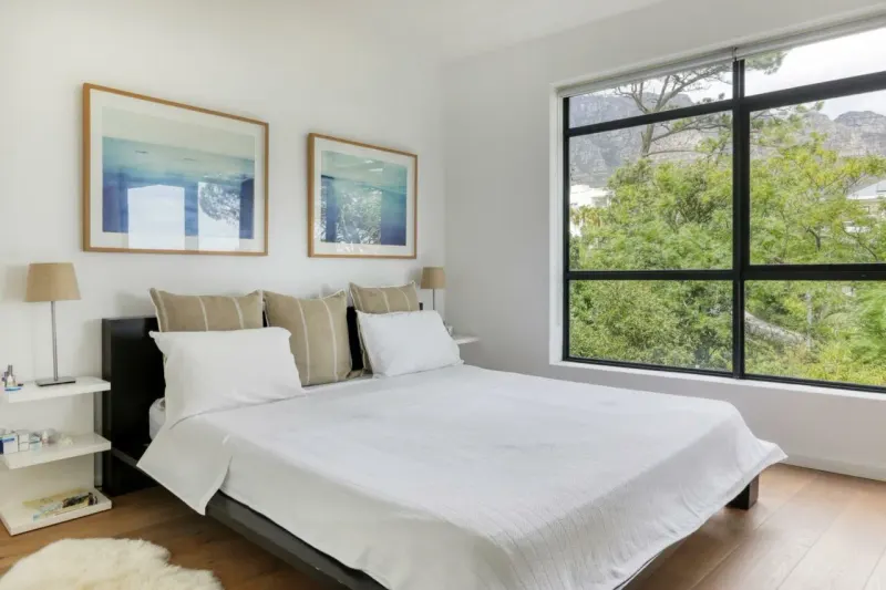 Soltera Glen Camps Bay Apartment in Camps Bay – photo 1