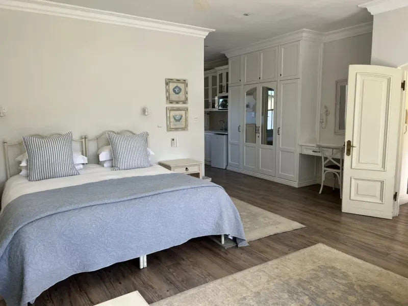 Constantia Valley Villa in Silverhurst – photo 59