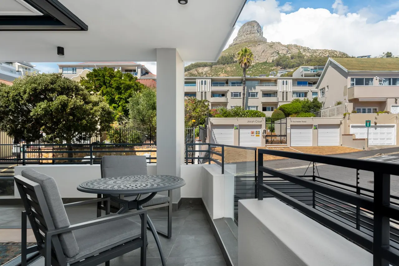 The Bantry (205) in Bantry Bay