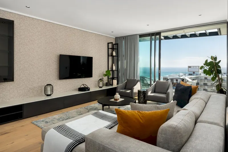 Sea Point Penthouse Retreat in Sea Point – photo 12
