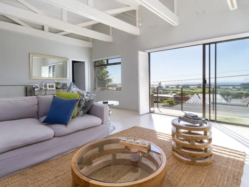 High Level Villa in Green Point – photo 8