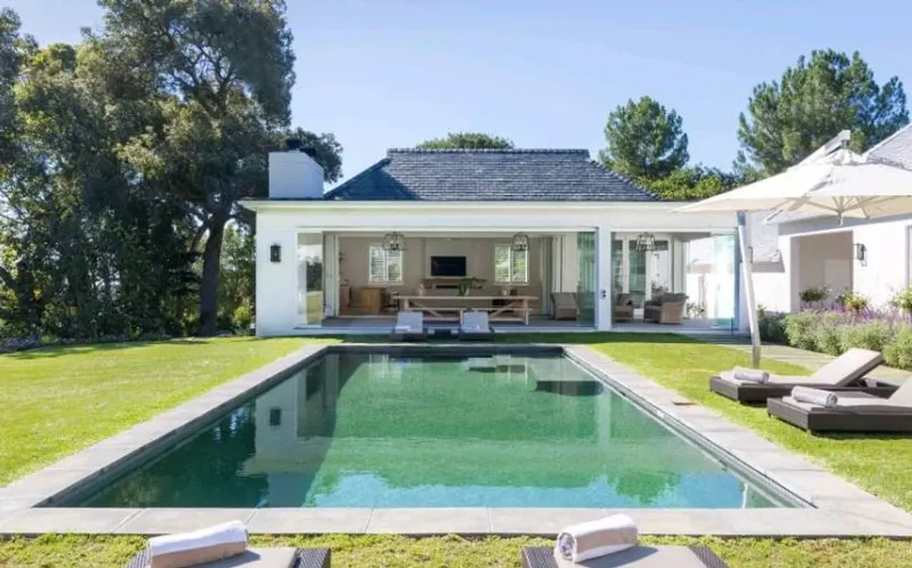 Skydance Villa in Bishopscourt