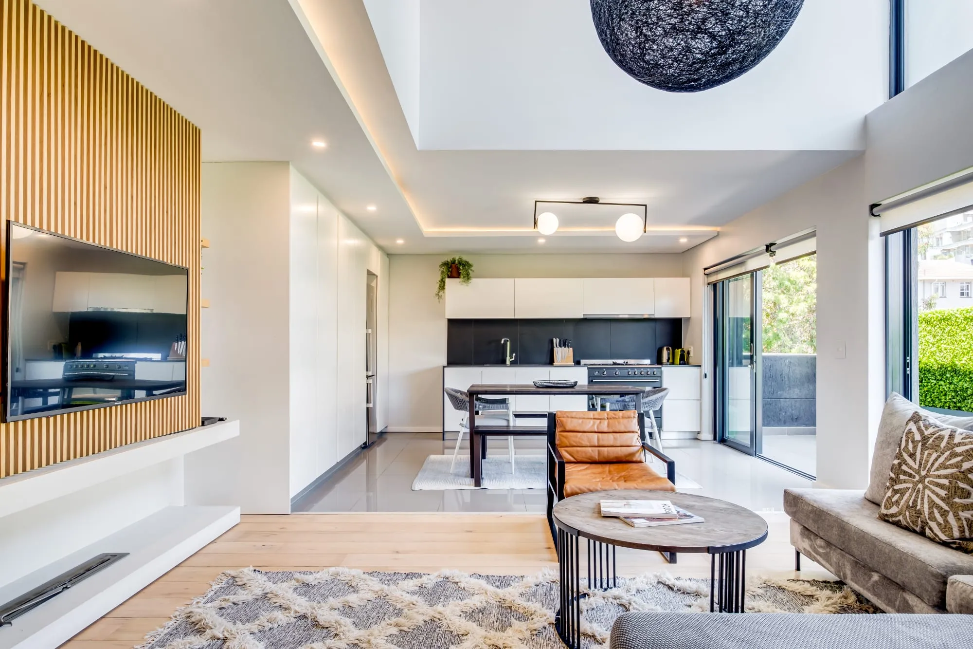 property_d7e216b1-51de-4728-a455-02cf96950eb9_16