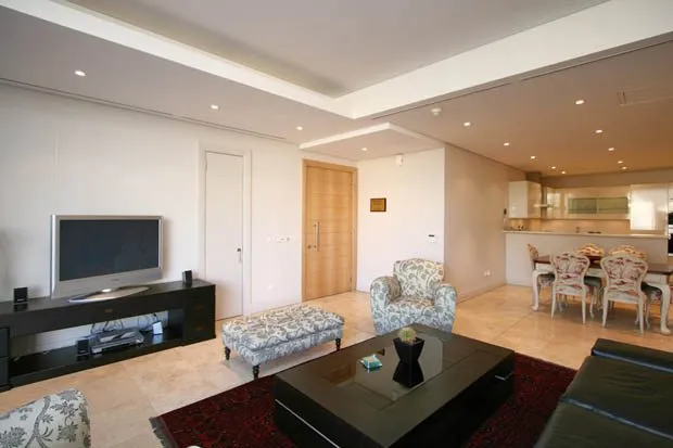 property_d824b251-d9c5-4942-94f7-344824fdd8fb_2